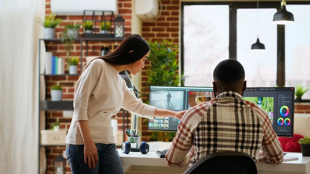 software de impressao colegas conversando computador