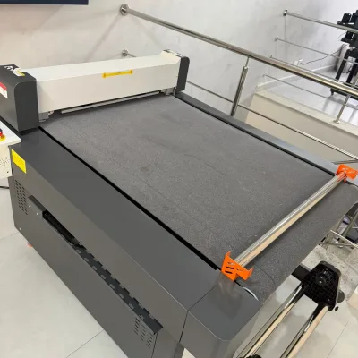 plotter-mcut-7090u-mesa-de-corte-e-vinco-de-esteira-5